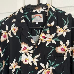 Paradise Found Hawaiian Button-Up Shirt Black w/Orchids Men's Size M 100% Rayon